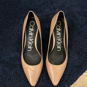 Calvin Klein nude leather 2 inch heel